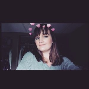 Meet your Posher, Alyssa